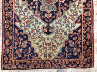 Beautiful antique small Fereghan carpet,Very good condition,absolutely original condition. 
Mid 19th century, Classic country house 'Look'.
Size:150cm by 101cm               