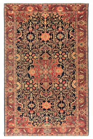 Antique Persian Kashan Rug. 4'5" x 7' (135x210 cm). Very good condition, no issues, all original.                 