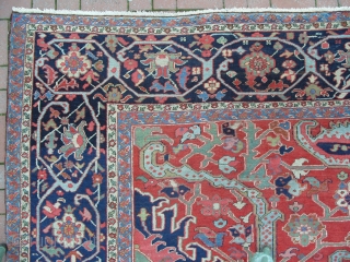 Antique Persian Serapi (Heriz) Carpet, 19 x 13 ft, Excellent Condition, sec half 19th Century. www.rugspecialist.com                 