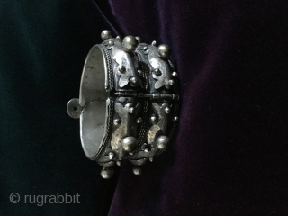 North African Mauritanian silver bracelet,two-part,hinged,155gr.                            