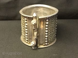 Stunning antique silver bracelet ,with nice patina,Andhra Paradesh,175g.                         