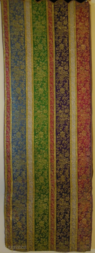 Ottoman silk-metalthread brocade,second half 19th cent.Cm.48x134,with original selvadges,good condition.                        