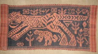 Power blanket in silk-cotton from Vietnam,cm.127x61,in perfect condition.                         