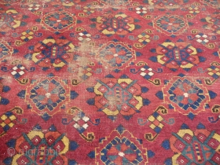 Central Asian Carpet. 5'11"X8'4"....180X254 Cm. All wool.                          