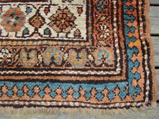 NW Persian Bakhshaish small rug with wool foundation. 4'4"X5'8" OR 132X172 Cm.
                     