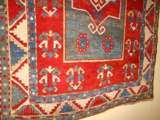 Caucasian Fachralo prayer rug in very good condition. 46"X56" Very soft and supple.
All original with a small 2X2" repair at the right side of the white medallion.      