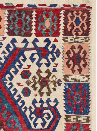 Central Anatolia Hotamis Fragment Kilim mounted on linen
Collectable rug
cm 168 x 158 cm
mid 19th century