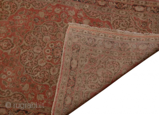 Antique master Haji-Jalili style hand-knotted Tabriz rug.
Size: 112 cm × 164 cm                     