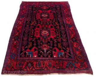 +90 years old kurdish rug.
material:wool on wool
age: first half of the 20th century
size:142cm × 223cm

                  