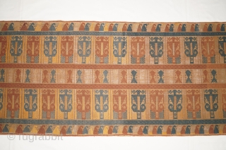 A very rare Palepai ceremonial ship cloth with row of horn head ancestor believe as guardians at journey of life, pasisir people Lampung region southen Sumatra Indonesia, 18 - 19th century.

Very good  ...