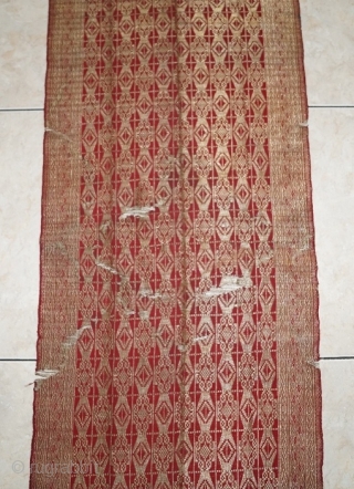 #rb026 Minangkabau female ceremonial shoulder cloth, Minangkabau people west sumatra Indonesia, late 19th century silk gold threat natural dyes weft ikat supplementary weft weave, good condition with small holes, size: 176 cm  ...