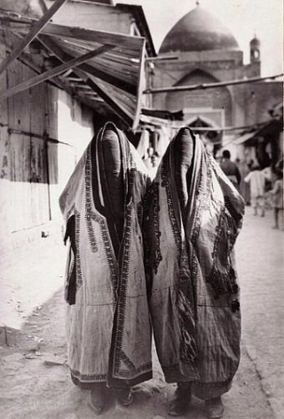 A lovely antique Tajik silk Paranja / Faranji with Ikat lining, dating to the late 19th century. The Paranja was an Interesting central Asian garment - large-size and worn by Tajik women ...