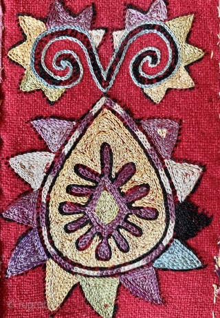 An exceptional antique Uzbek Lakai Tribe silk embroidered 'saygosha' hanging, dating to 19th century. These 'v' shaped hangings were dowry textiles, initially made to attach to the elegant and decorative bridal bed  ...