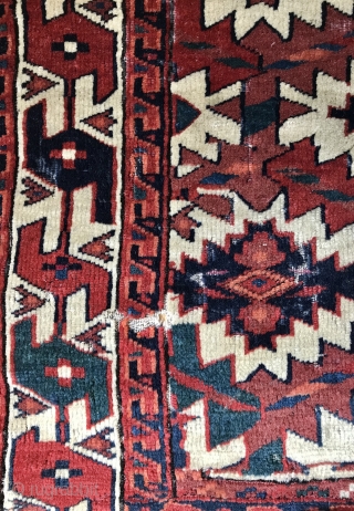 An antique fragment of an excellent Turkoman / Turkmen Yomud / Yomut Asmalyk. It has a very tight weave. Exceptional natural colours. I love the petrol. Lovely drawing. Condition is a secured  ...