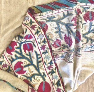 An excellent and very elegant antique 19th century Uzbek Bukhara Suzani, showcasing exceptionally fine silk embroidery on a cotton Karbos ground. Dating around 1860’s, it has exceptionally fine silk chain-stitched embroidery, near  ...
