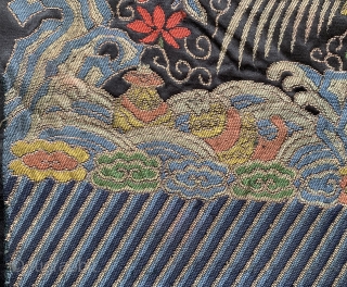 A fine and very good example of antique silk woven Imperial Chinese rank badge from Early Qing / Ching / Tsing dynasty or even as old as late Ming dynasty. Dating between  ...