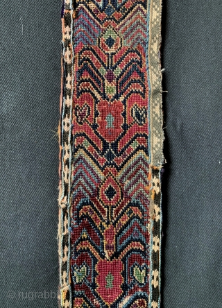 An excellent antique silk embroidered Uzbek belt from Shahrisabz ( Shakhrisabz ) region of Uzbekistan and dates to second half of 19th century. These types of belts were one of the most  ...