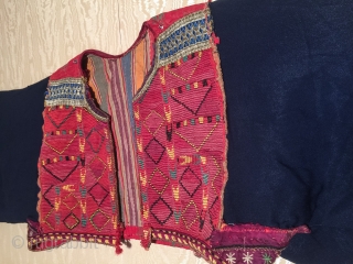 An excellent Central Asian antique silk embroidered women's short jacket dating to approximately late 19th century early 1900s. This beautiful piece was possibly made by the Tajiks living in the border region  ...