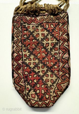 A very fine antique silk embroidered Turkoman Turkmen bag attribute to Yomud / Yomut tribes. Dating to the 19th century, this excellent Central Asian embroidery has wonderful workmanship with an archaic design  ...