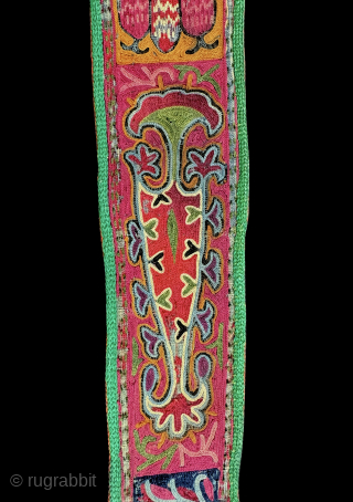 An extremely rare and very important museum grade Uzbek silk embroidered bridal hair cover made in Shahrisabz / Shakhrisyabz region of Central Asia. Dating to around mid to early 3rd quarter of  ...
