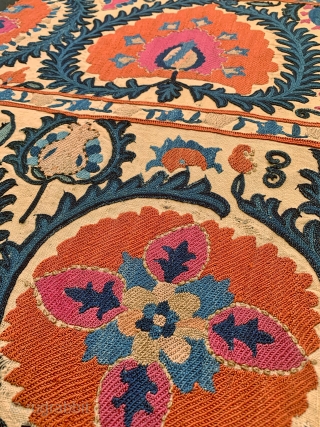 An exceptional antique Uzbek Bukhara silk suzani fragment dating to early 3rd quarter of the 19th century. The embroidery is exceptional with a combination of basma stitch (a local flag stitch) and  ...
