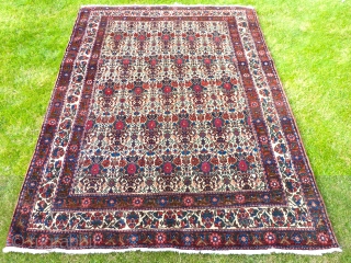 Zil-i-Sultan rug in practically mint condition, with lustrous thick pile. Mid-20th Century, 200 x 150cm/ 6'7 x 4'11.               