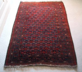 A small ersari rug with a shemle gul field, around 1900. 152cm x 100cm, 5' x 3'4".                