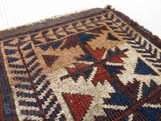A very early Belouch, wool like silk. 105 x 90 cm                      