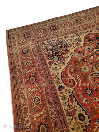 Origin: Tabriz-Hajileli ;
Circa: 1900 ; 
Size: 11'0" x 15'10"

All pictures are un-edited to try and show the rugs true colors as best as possible! Make this piece yours today.    