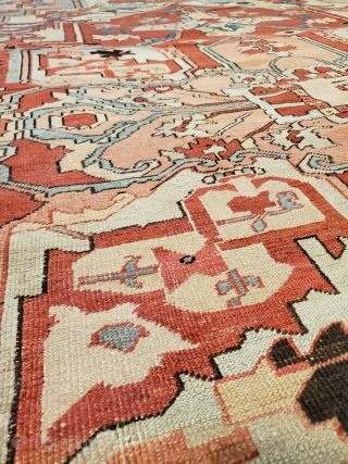 Origin: Serapi;
Size: 9'2" x 15'0" ;
Circa: 1900;
All Pictures are authentic and un-edited, to try and show the rugs true colors!             