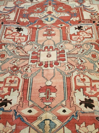 Origin: Serapi;
Size: 9'2" x 15'0" ;
Circa: 1900;
All Pictures are authentic and un-edited, to try and show the rugs true colors!             