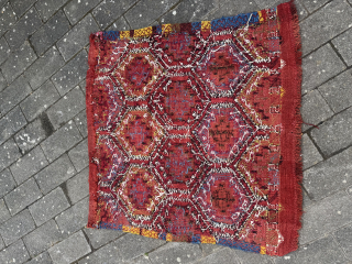 Beautifully woven Zili Chuval front from Mersin, South Anatolia, Türkiye. This piece is around 100 years old and measures approximately 100cm x 80cm. Features bold geometric motifs and vibrant natural dyes in  ...