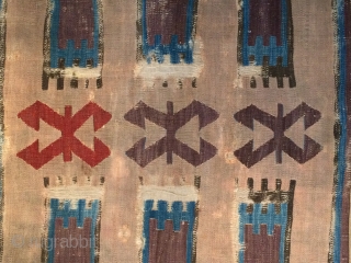 The scale of the design elements in this early Anatolian kilim are impressive. This, along with other factors indicate a date well before 1800 for the kilim. Because it is hard to  ...