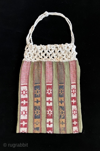 Beautiful, large Inca period bag with open work cotton closure. This bag is in near perfect condition. The colorful stars and stripes float gracefully on  a beautiful green ground.  A.D.  ...