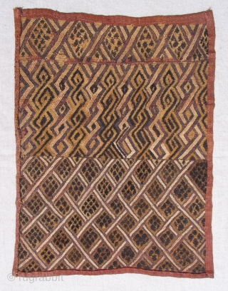 Graphic images of fiber art from Africa -  Kuba, Emboli and Pygmy.  I have a number of other interesting examples available. Some can be seen in my pages.   ...