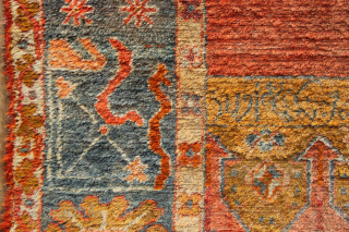 Angora Oushak rug 4'6" x 7'3" in good condition                        