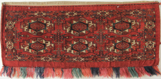 Gorgeous 6 Gul Tekke torba in excellent condition with amazing colours.
Listed on www.jamescohencarpets with several other beautiful turkomans recently purchased from an obscure British private collection       