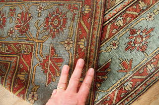 Silk wefted Motashem Kashan in perfect condition 134 x 206cm / 4'3" x 6'9"                   