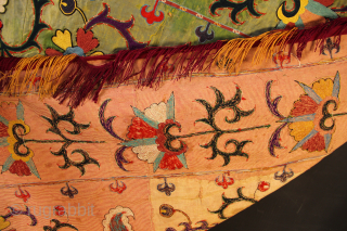 19th century green silk Lakai nim suzani 125 x 161cm / 4'1" x 5'3" in good condition. Some breaks to the silk, to be expected and one hole on the left side ...