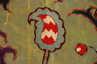 19th century green silk Lakai nim suzani 125 x 161cm / 4'1" x 5'3" in good condition. Some breaks to the silk, to be expected and one hole on the left side ...