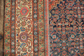 Antique Fereghan carpet approx 9 x 12. Please contact me directly at jamescohen50@hotmail.com thank you                  