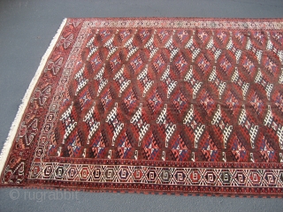 Yomut Main Carpet 6' 9" x 11' 4"

Probably 1920's or 30's. Great decorative piece in good condition.  Some areas of lower pile, but no foundation showing.  Edges and ends are  ...