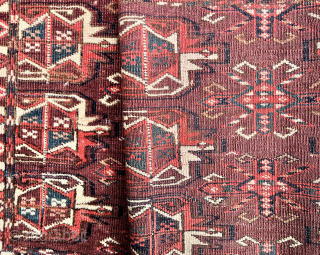 Antique Turkman chuval (Yomud?, P-Chodor?) 99cm x 50cm
Contact jgz10101@gmail.com