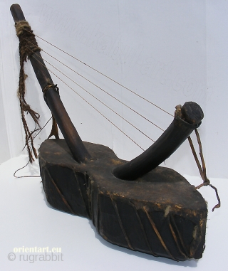 	
antique afghanistan Nuristan kohistan music instrument harp waj wuj                        