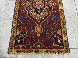 Oushak 19th

Size 83x163 cm

Please send me directly mail. kirmenrugs@gmail.com or +90 543 735 2221                   