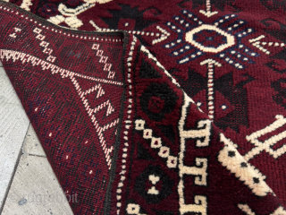Kız Bergama 

Size 90x123 cm

Please send me directly mail. kirmenrugs@gmail.com or +90 543 735 2221                  