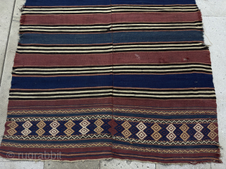 Balkan Kilim 

Size 123x208 cm

Please send me directly mail. kirmenrugs@gmail.com or +90 543 735 2221                  
