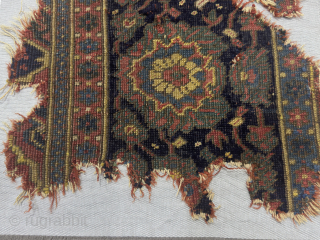 Oushak Fragment

Size 50x55 cm

Please send me directly mail. kirmenrugs@gmail.com or +90 543 735 2221
                   