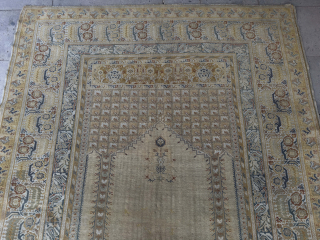 Gördes

Size 150x207 cm 

Please send me a direct message at kirmenrugs@gmail.com or @cevikrugs instagram
                   