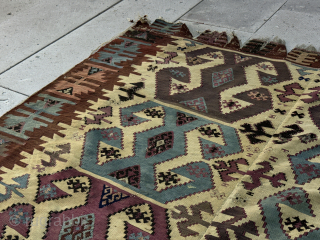 Reyhanlı 

Size 140x308 cm

Please send me a direct message at kirmenrugs@gmail.com or @cevikrugs instagram
                   